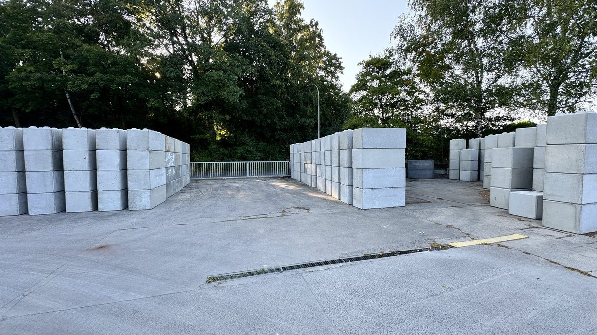 Lagerplatz und Fuhrpark der Seliger GmbH & Co KG in Hungen